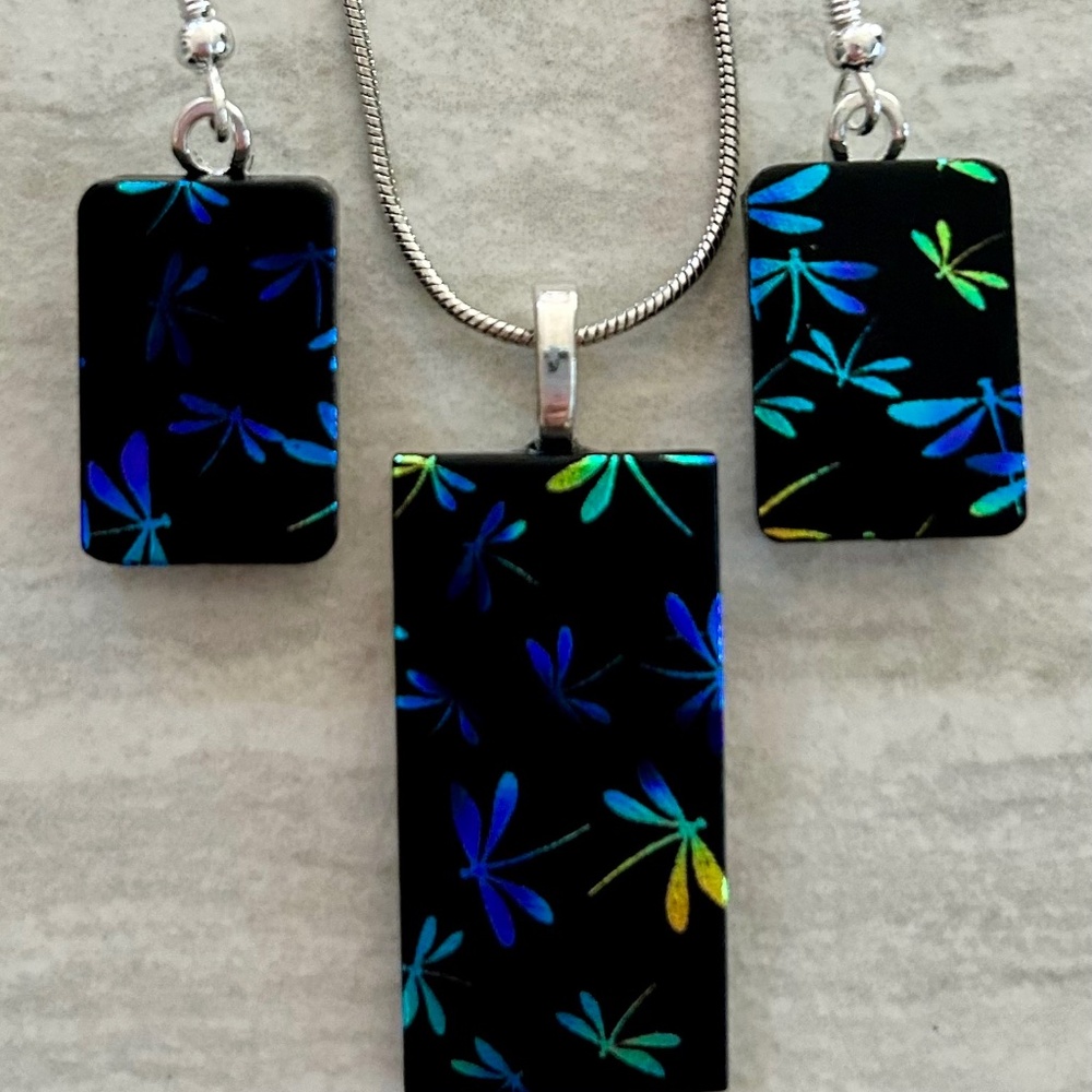 Dichroic fuses glass pendant and earring's set